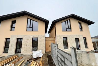 Casă cu 4 camere cu Teren 300 Mp în Domnești - 2