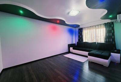 Apartament cu 2 camere decomandat în Micro 17