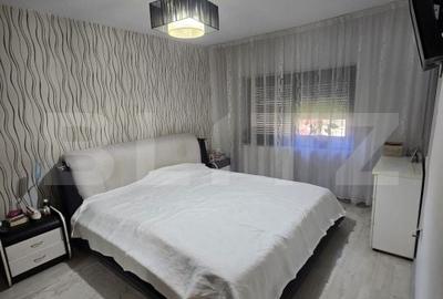 Apartament cu 3 camere decomandat în Micro 5