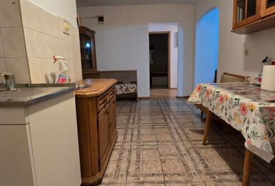 Apartament cu 3 camere decomandat, mobilat în Micro 2 - 7