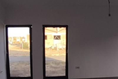 Casă cu 3 camere cu Teren 344 Mp în Aradul Nou