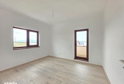 Apartament cu 2 camere decomandat în Sânpetru