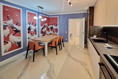 Apartament cu 3 camere, mobilat în Centrul Istoric