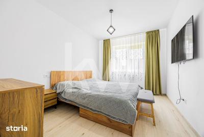 Apartament cu 3 camere decomandat în Tractorul