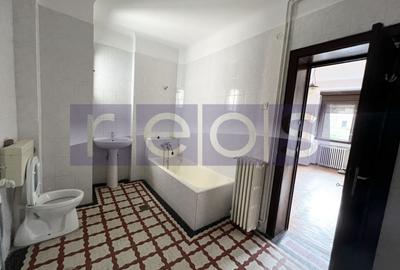 Apartament cu 4 camere circular în 1 Mai - 11