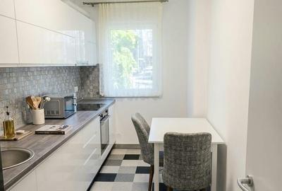 Apartament cu 2 camere decomandat, mobilat în Boreal