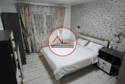 Apartament cu 3 camere decomandat în Uzina 2