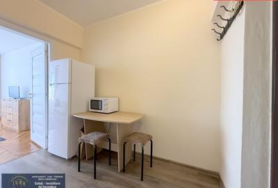 Garsonieră decomandată în Țiglina 1 - 8