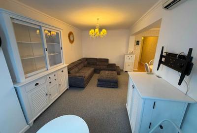 Apartament cu 3 camere decomandat în Dacia