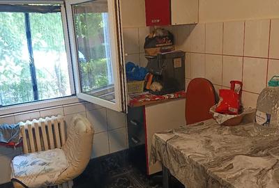 Apartament cu 2 camere semidecomandat în Confecții - 1