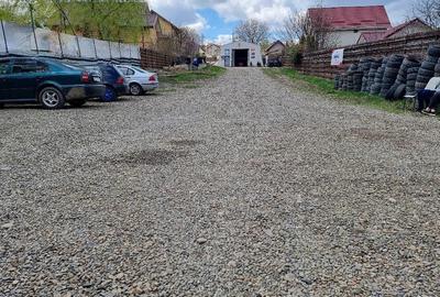 Spațiu comercial, de 2,000 mp, în Central