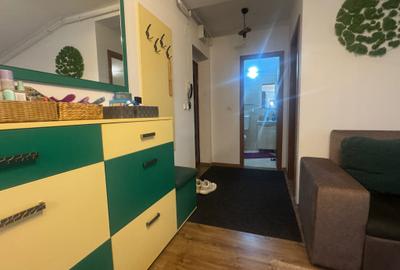 Apartament cu 3 camere semidecomandat în Soarelui - 18