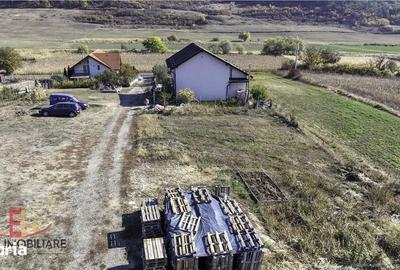 Teren de 572 mp, în Ceuaș