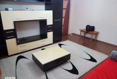 Apartament cu 3 camere în Micro 4 - 1