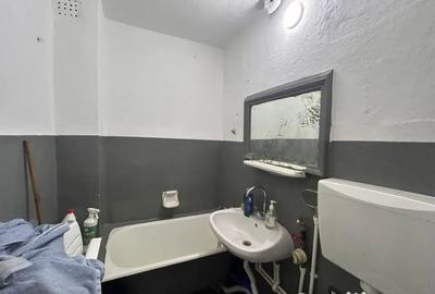 Apartament cu 2 camere decomandat în Viziru 1
