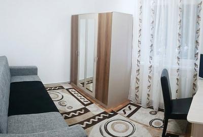 Apartament cu 3 camere decomandat în Lotrioara