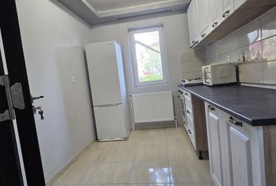 Apartament cu 2 camere semidecomandat în Micro 9 - 13