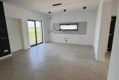Casă cu 4 camere în Odoreu - 2