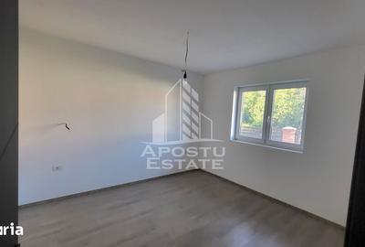 Casă cu 3 camere cu Teren 500 Mp în Central