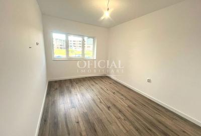 Apartament cu 3 camere semidecomandat în Florești