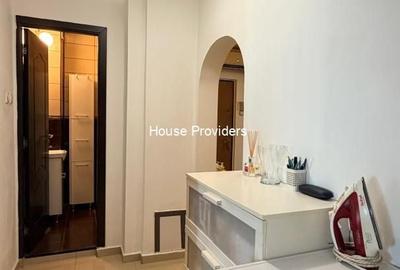 Apartament cu 3 camere decomandat în Vitan