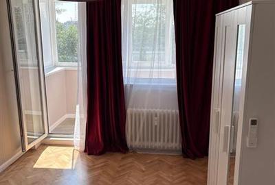 Apartament cu 3 camere semidecomandat în Parcul Circului