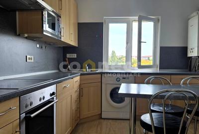 Apartament cu 3 camere decomandat, mobilat în Zorilor