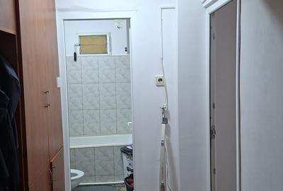 Apartament cu 2 camere decomandat în Tuzla - 1
