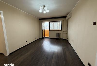 Apartament cu 4 camere semidecomandat în Colentina
