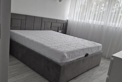 Apartament cu 3 camere decomandat în Școlilor
