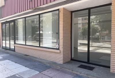 Spațiu comercial, de 105 mp, în Răcădău