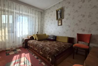 Apartament cu 3 camere decomandat în Tomis III - 15