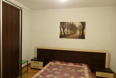 Casă cu 5 camere cu Teren 250 Mp în Central