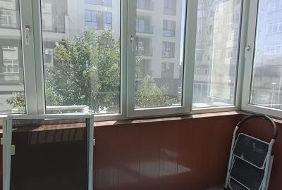 Apartament cu 3 camere decomandat în Calea București - 2