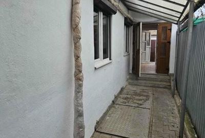 Casă cu 3 camere cu Teren 130 Mp în Central - 2