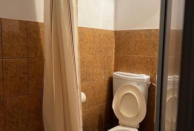 Casă individuală cu 9 camere cu Canalizare în Central - 15