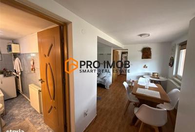 Casă cu 4 camere decomandat în Mărăcineni