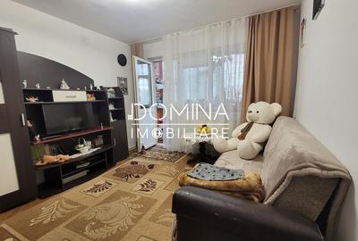 Apartament cu 4 camere semidecomandat în 9 Mai