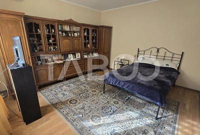 Casă cu 5 camere cu Teren 612 Mp în Central