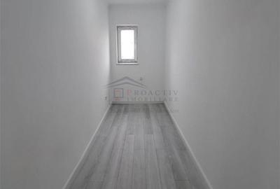 Apartament cu 3 camere decomandat în Ipotești - 6