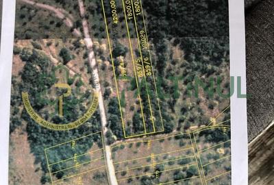 Teren de 3000 mp, în Central - 12