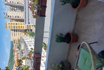 Apartament cu 3 camere decomandat în Central - 1