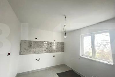 Casă cu 3 camere cu Teren 549 Mp în Central - 2
