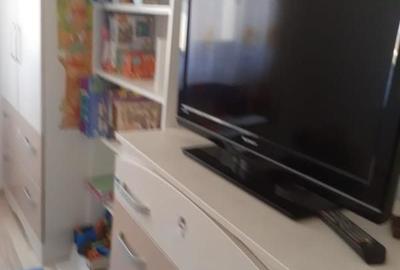 Apartament cu 3 camere decomandat în Drumul Taberei