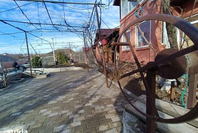 Casă cu 3 camere semidecomandat cu Teren 1500 Mp în Românești - 17