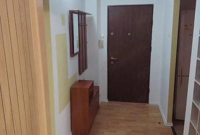 Apartament cu 3 camere decomandat în Bucovina