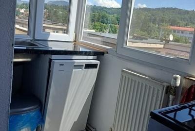 Apartament cu 2 camere decomandat în Petros - 1