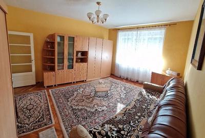 Casă cu 3 camere cu Teren 500 Mp în Central