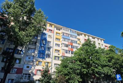 Apartament cu 3 camere semidecomandat în Grivița - 1