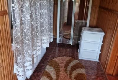 Casă cu 4 camere în Fetești